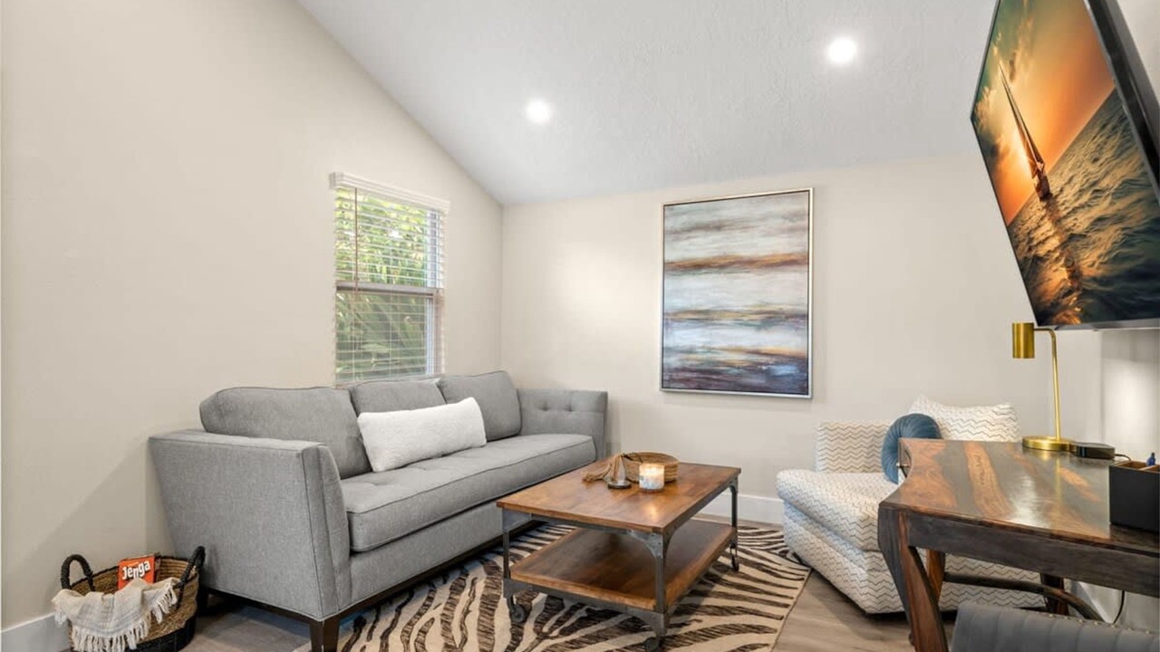 Photo of Others in Courier City - Oscawana