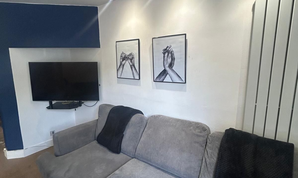 Photo of Livingroom in Thornton