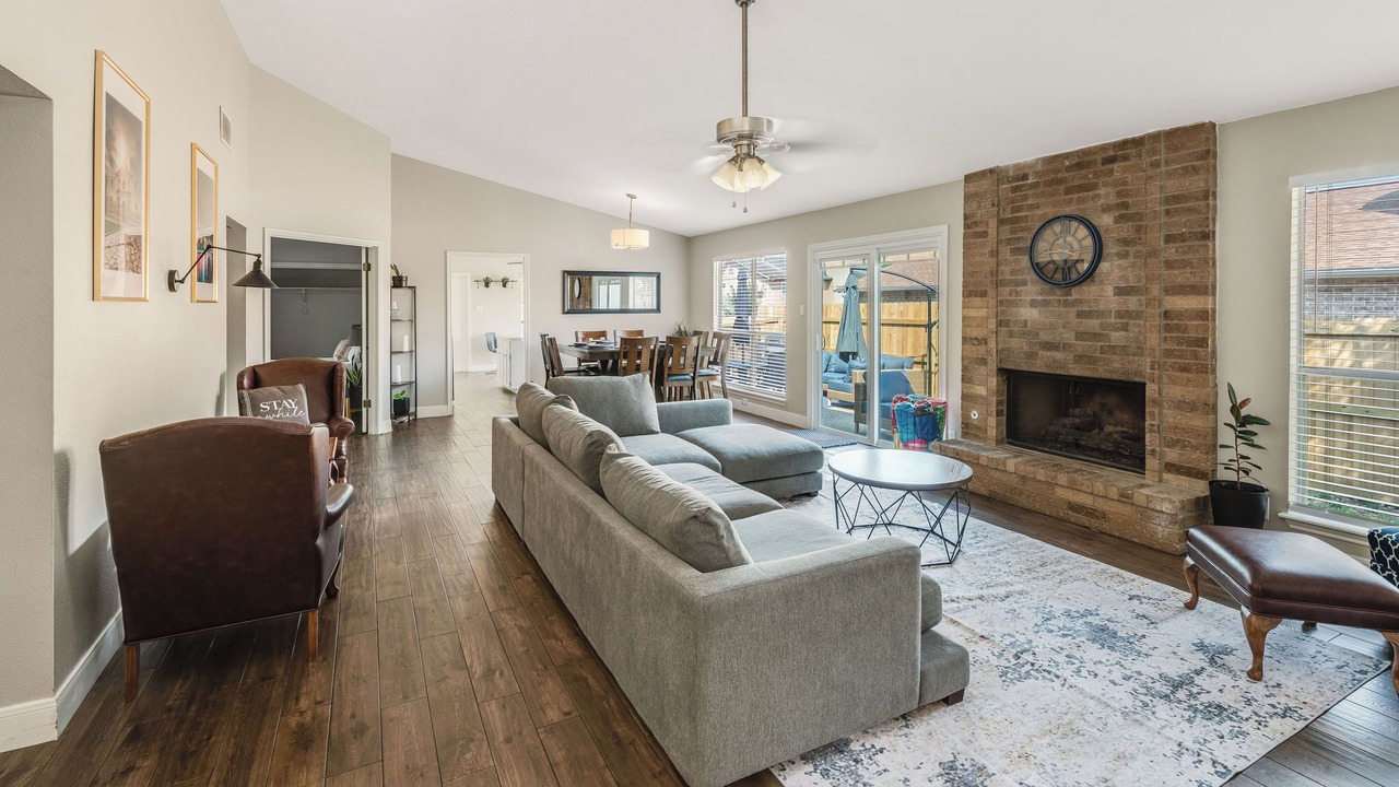 Photo of Livingroom in Universal City