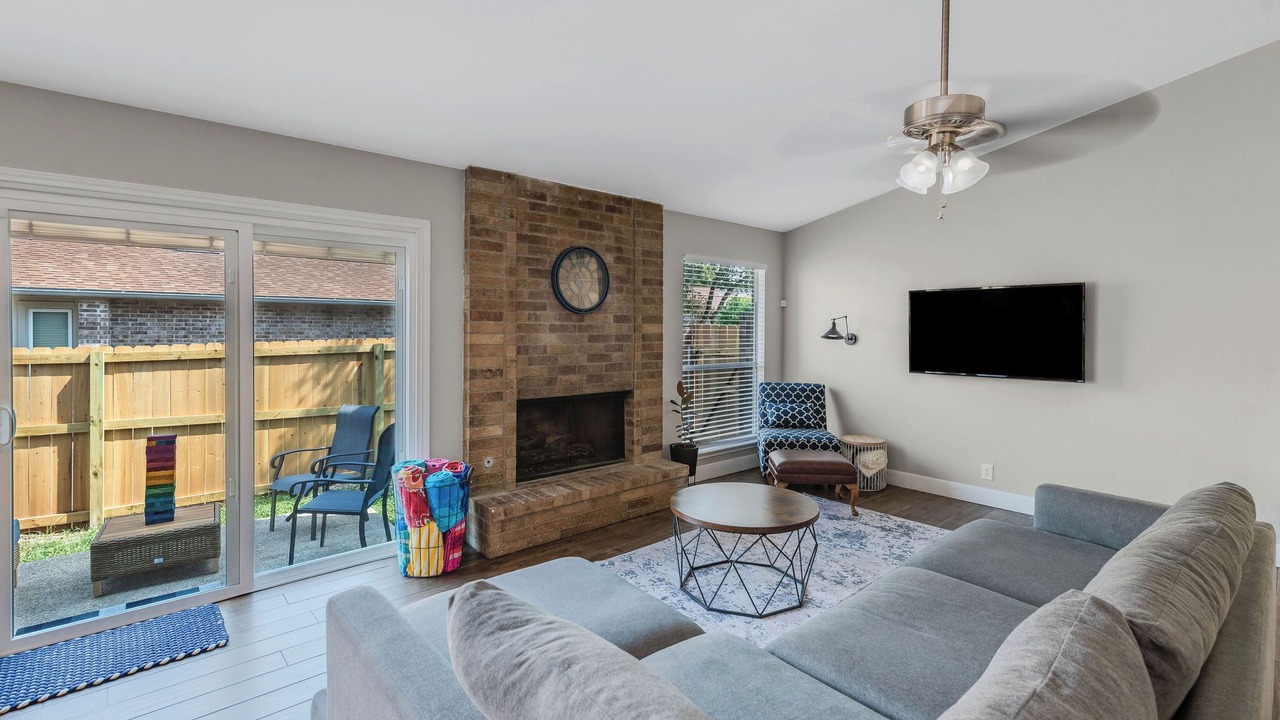 Photo of Livingroom in Universal City