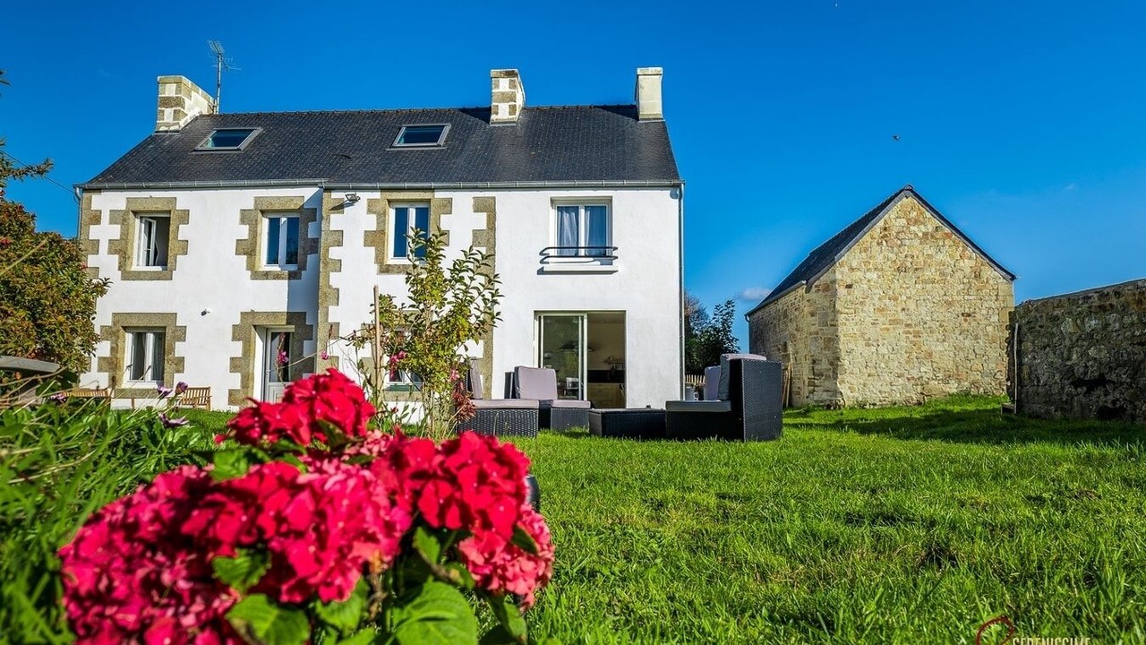 Photo of Outdoor in Plougoulm