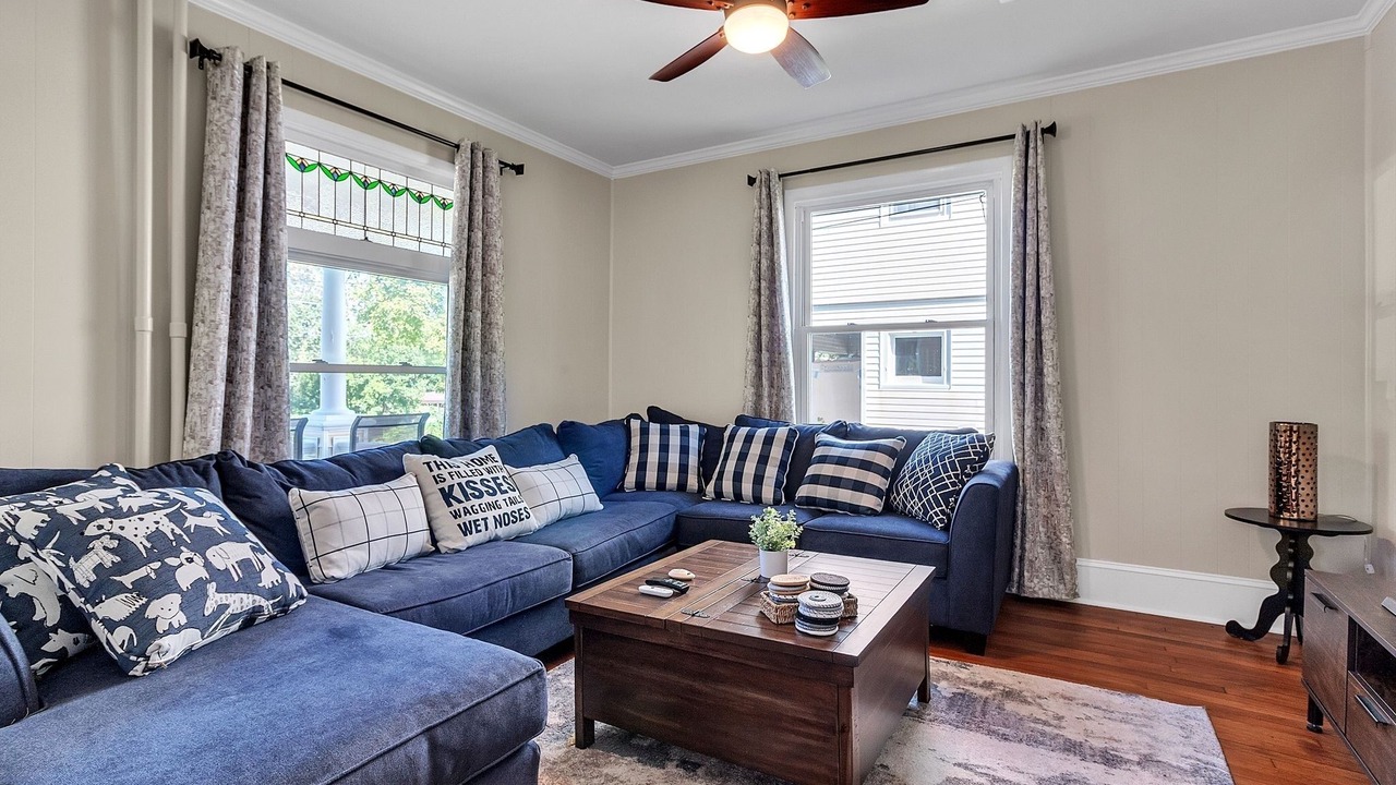 Photo of Livingroom in North Lake George
