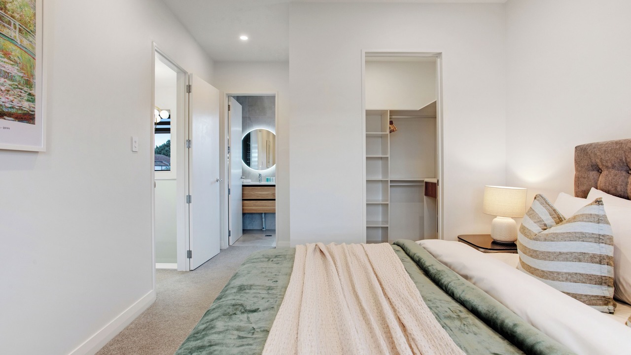 Photo of Others in Sandringham