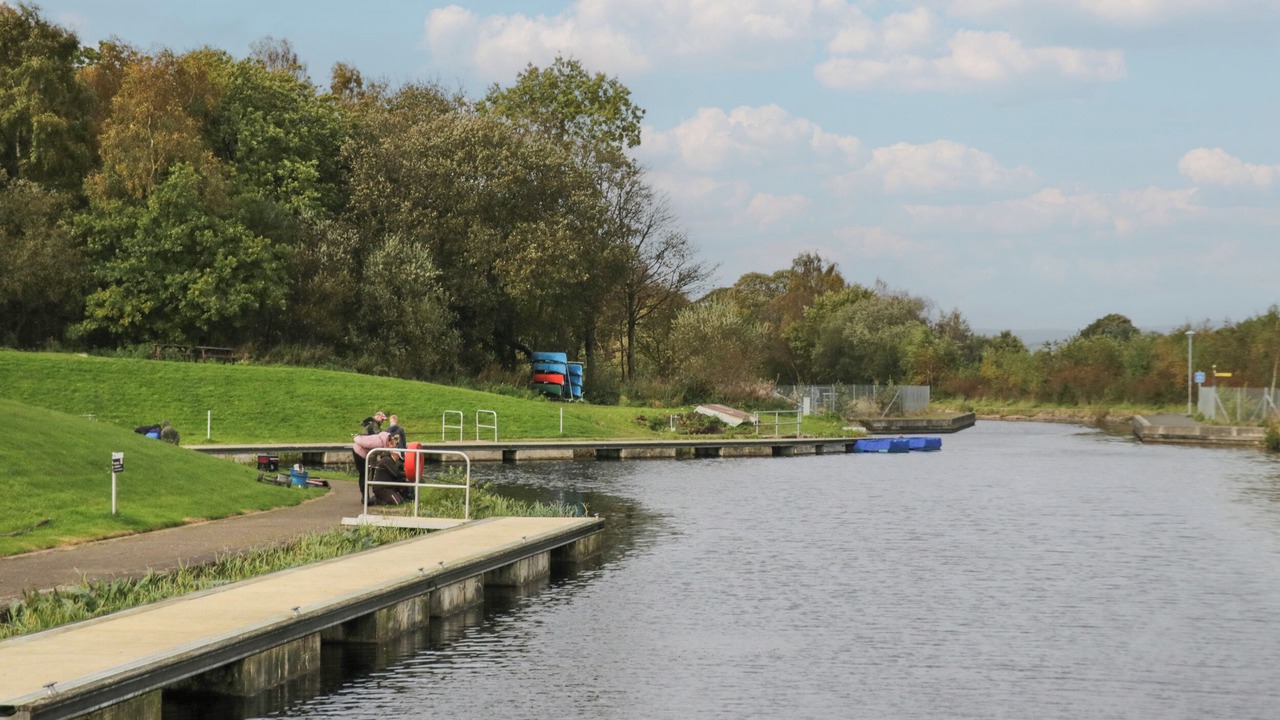 Photo of Others in Denny