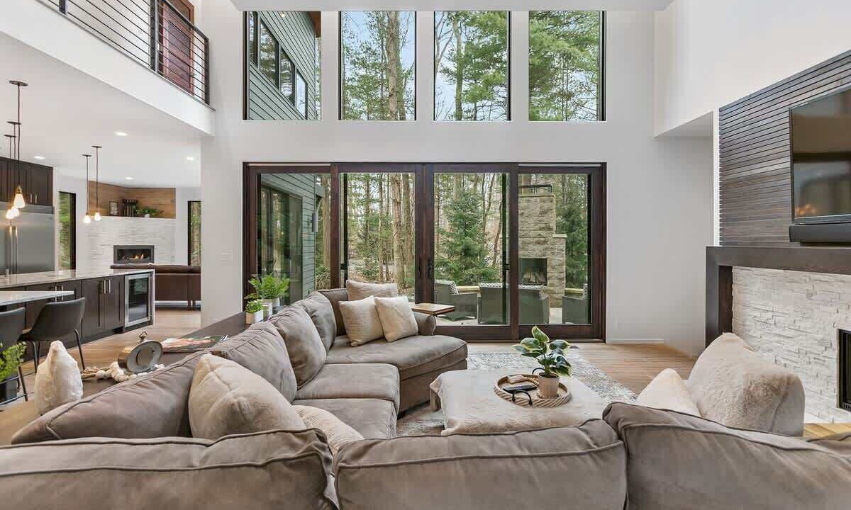 Photo of Livingroom in Saugatuck