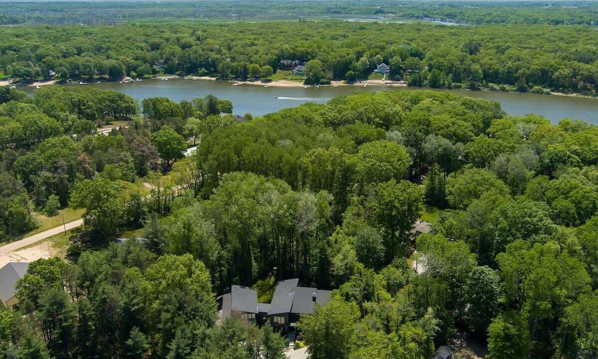 Photo of Outdoor in Saugatuck