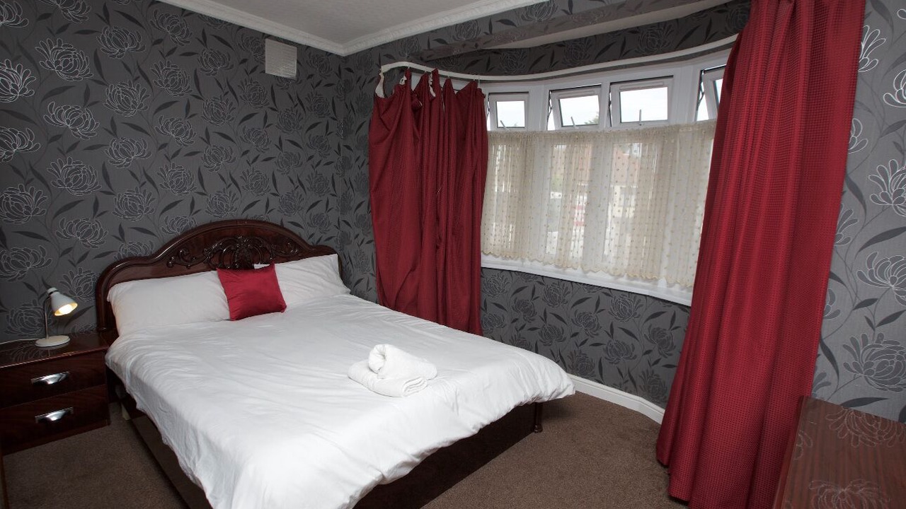 Photo of Others in Pettits