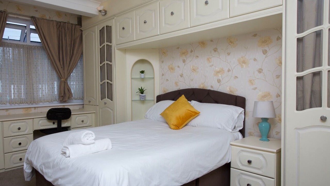 Photo of Others in Pettits