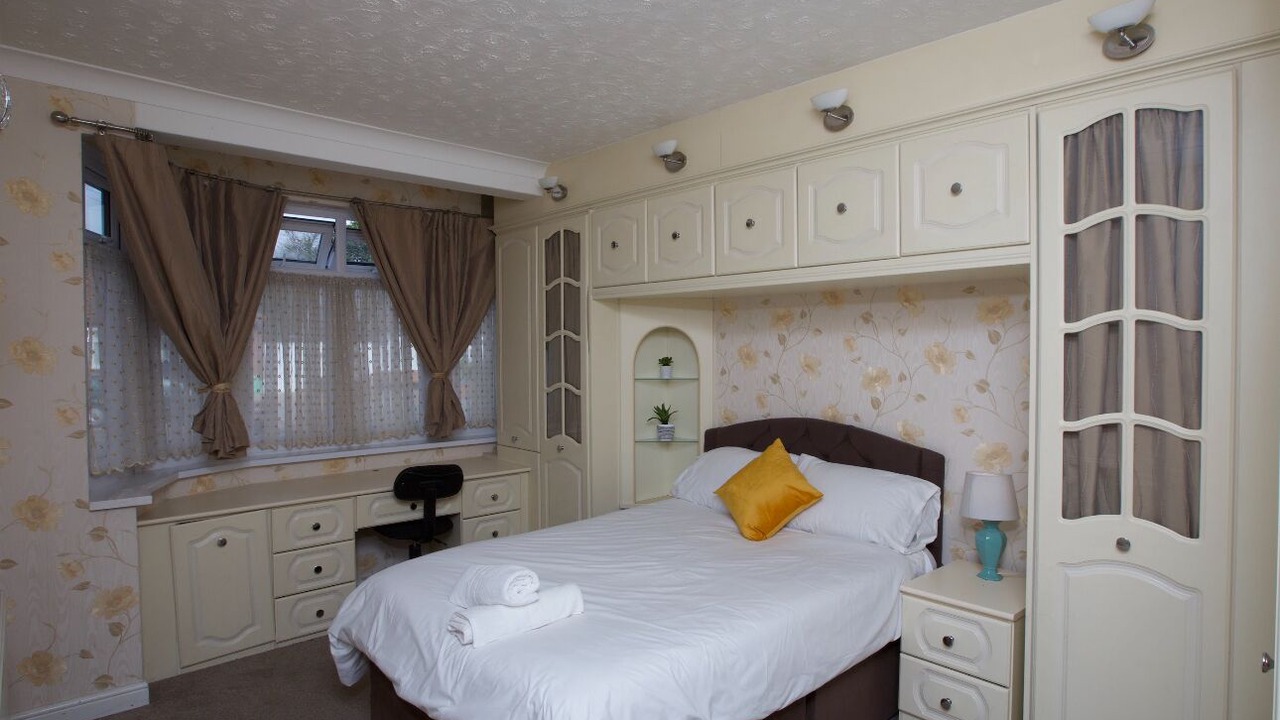 Photo of Others in Pettits