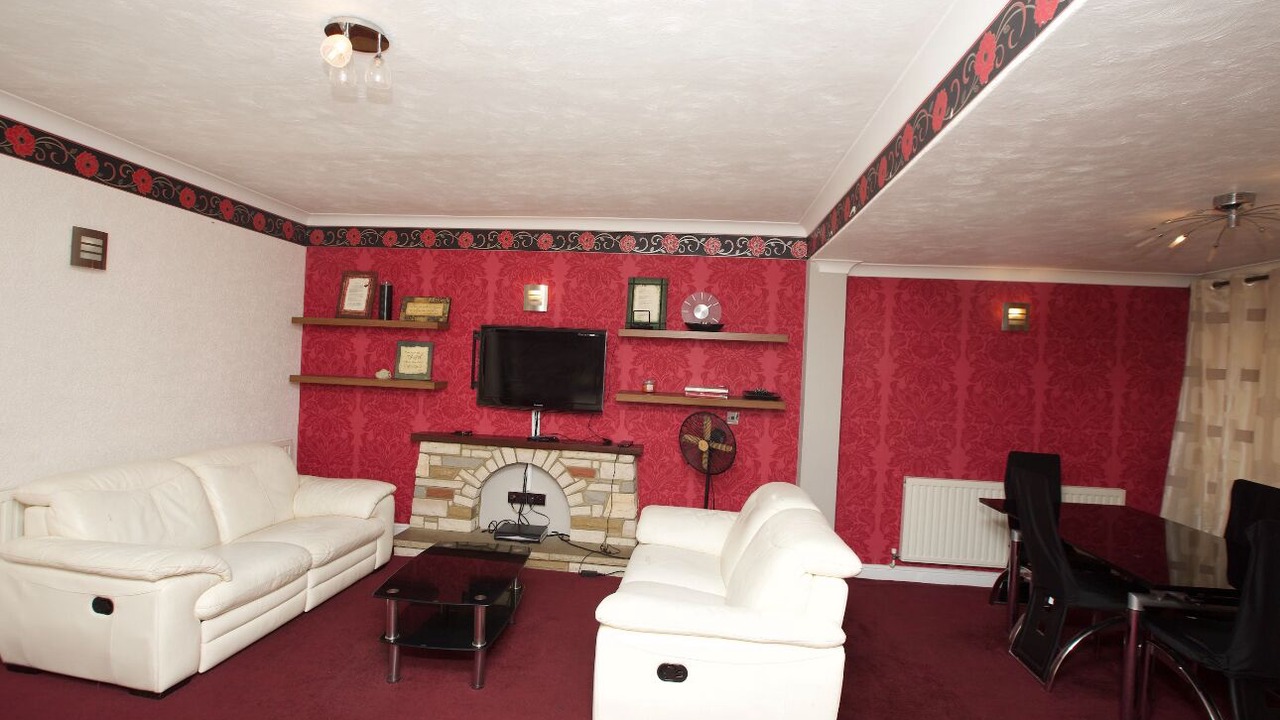 Photo of Others in Pettits