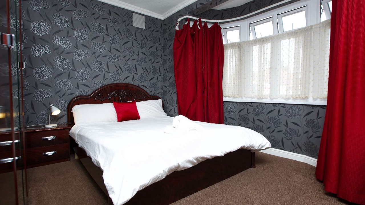 Photo of Others in Pettits