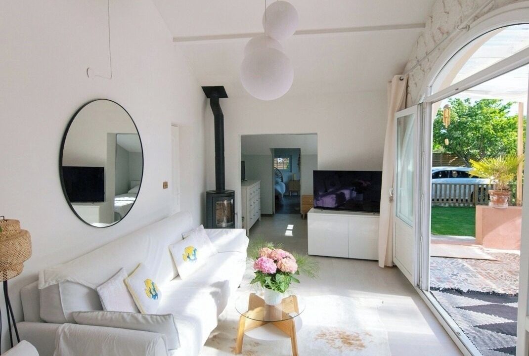 Photo of Livingroom in Sainte-Gemme-Moronval