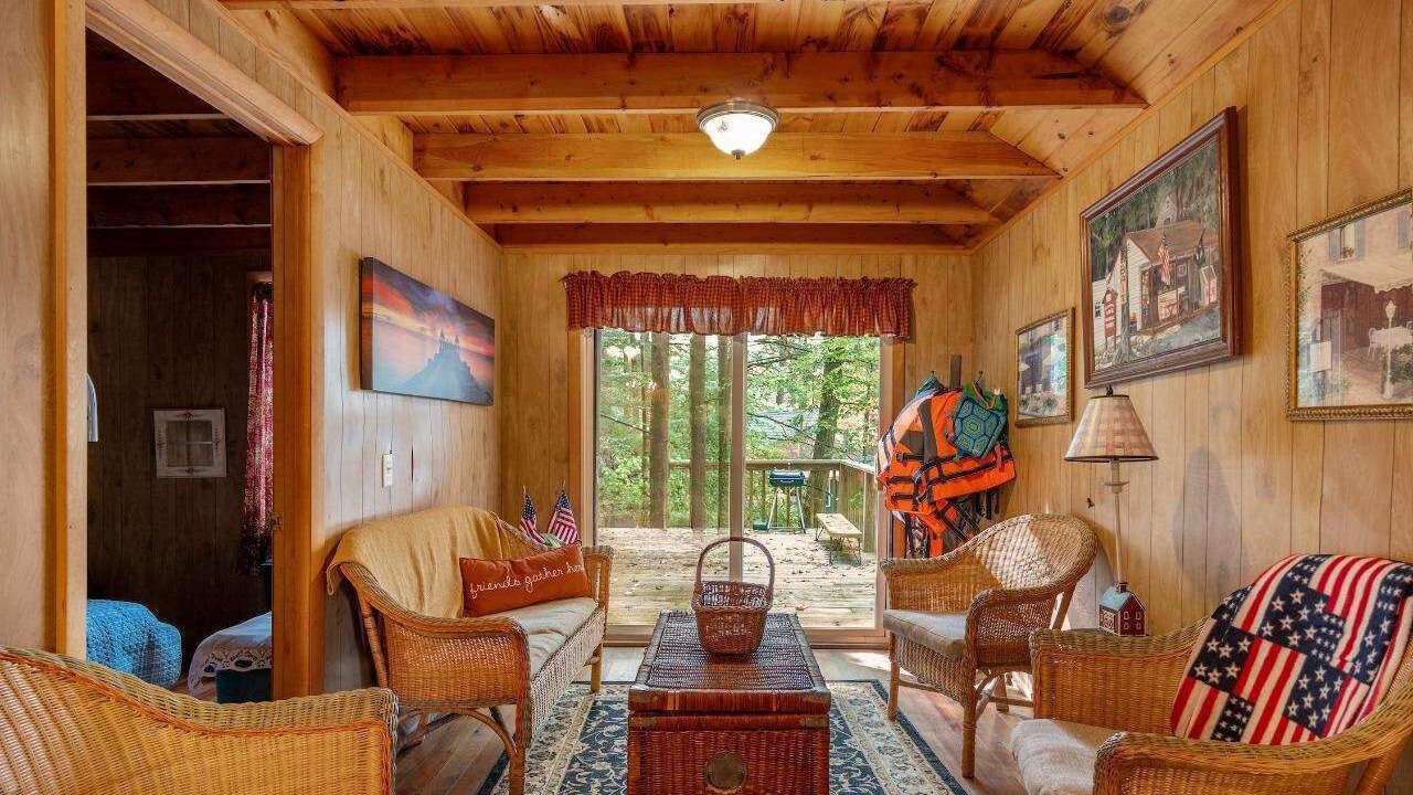 Photo of Livingroom in Big Pond