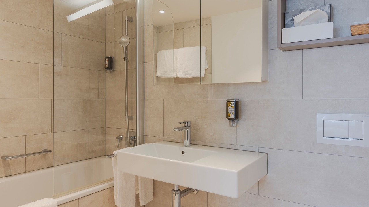 Photo of Bathroom in Glattbrugg