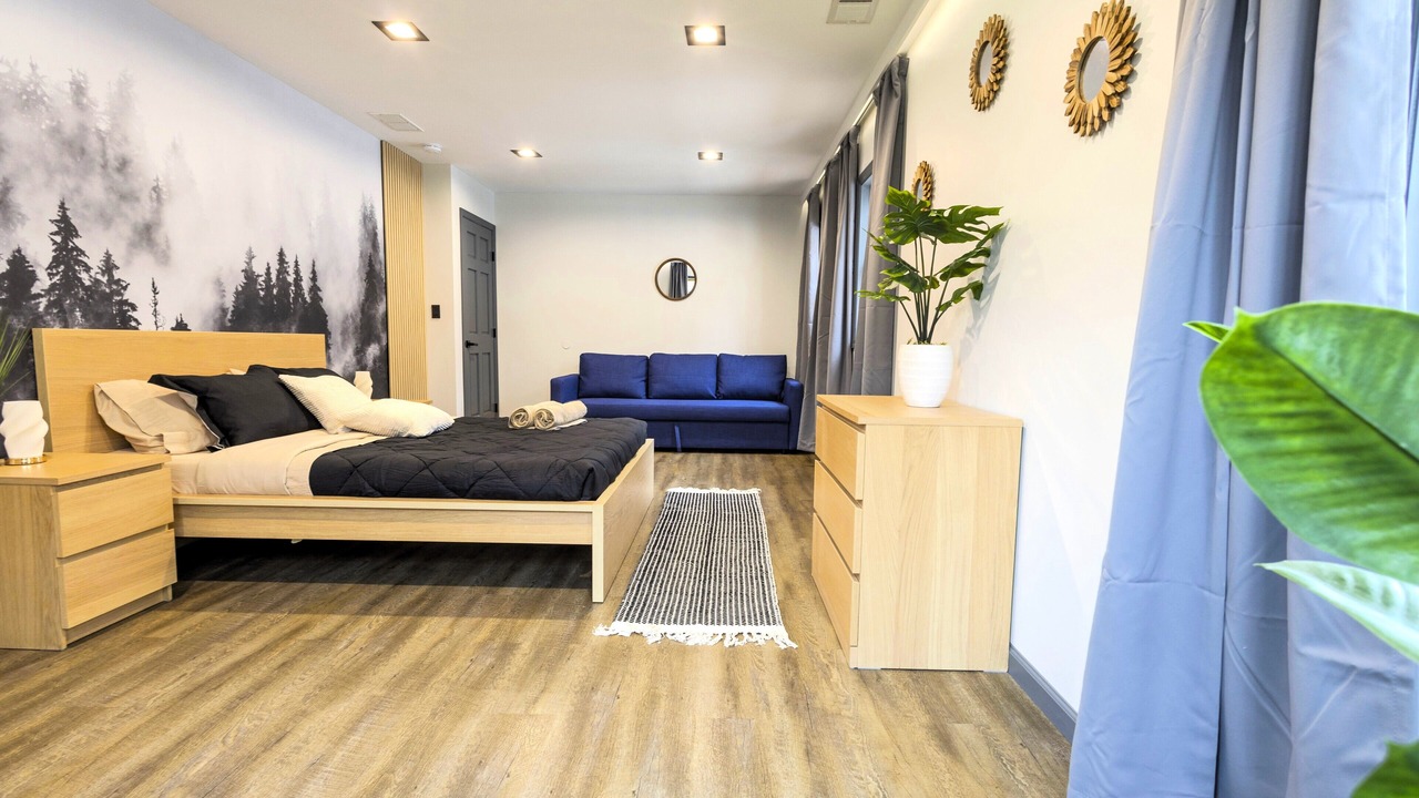 Photo of Others in Jonas