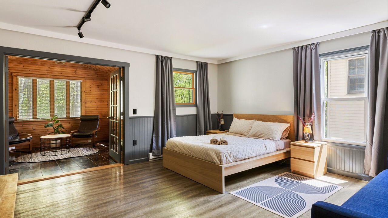 Photo of Others in Jonas