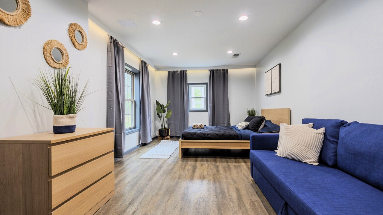 Photo of Others in Jonas