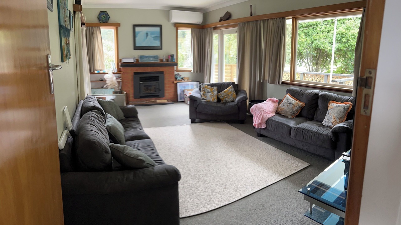 Photo of Livingroom in Whangarei