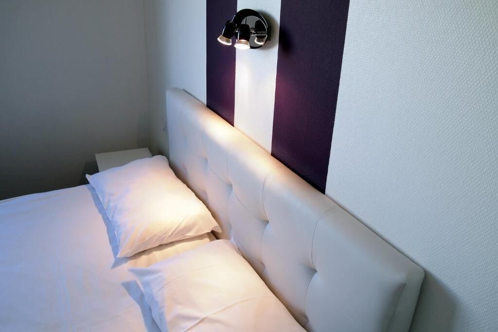 Photo of Others in Sene