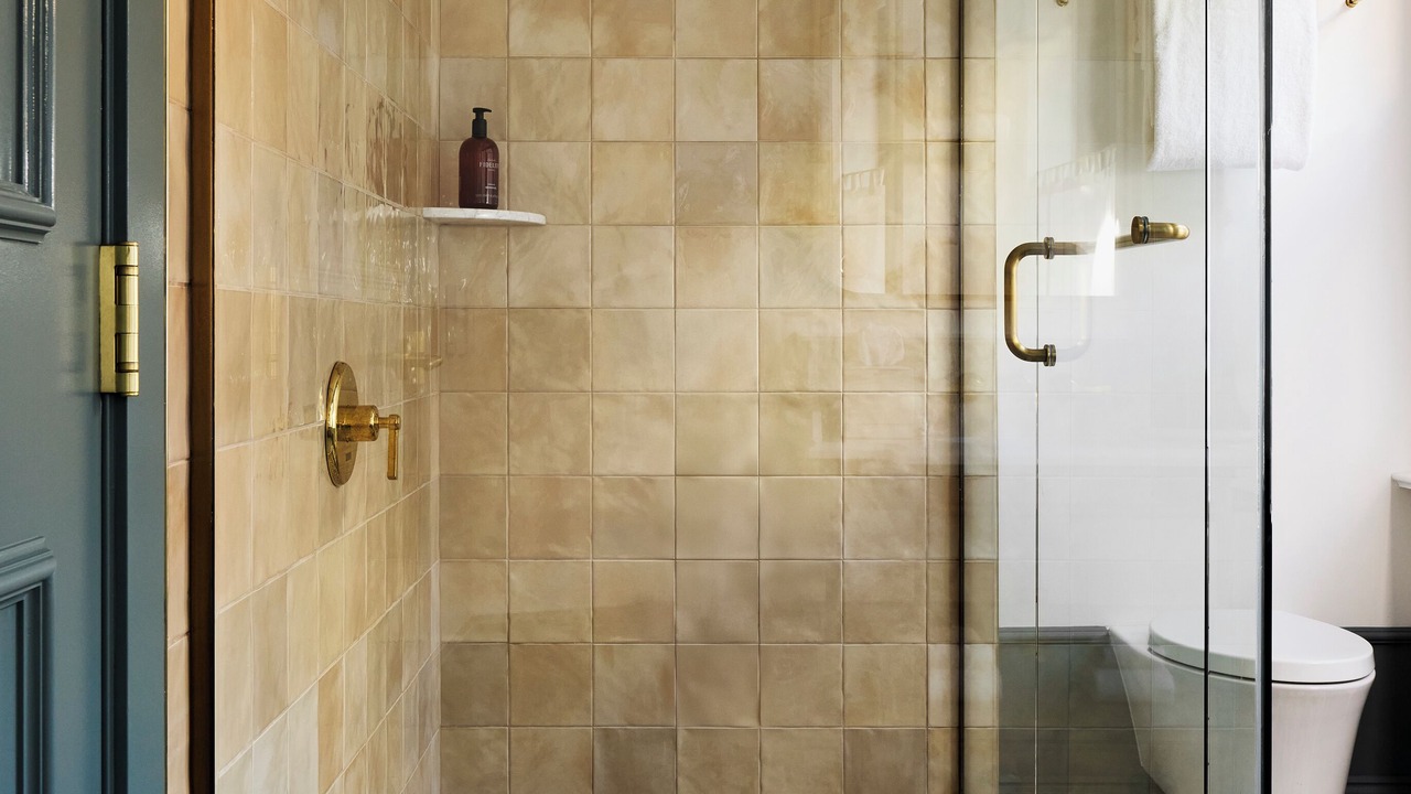 Photo of Bathroom in Gateway District