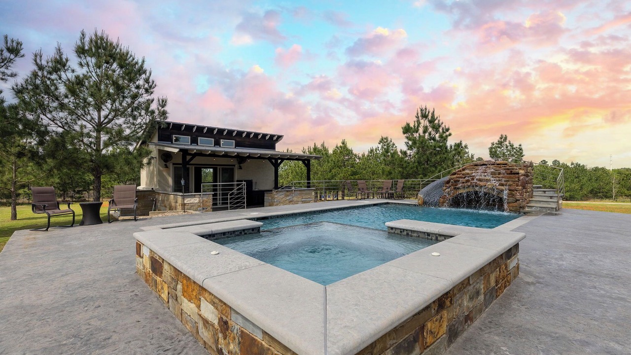 Photo of Outdoor in Circle D-KC Estates