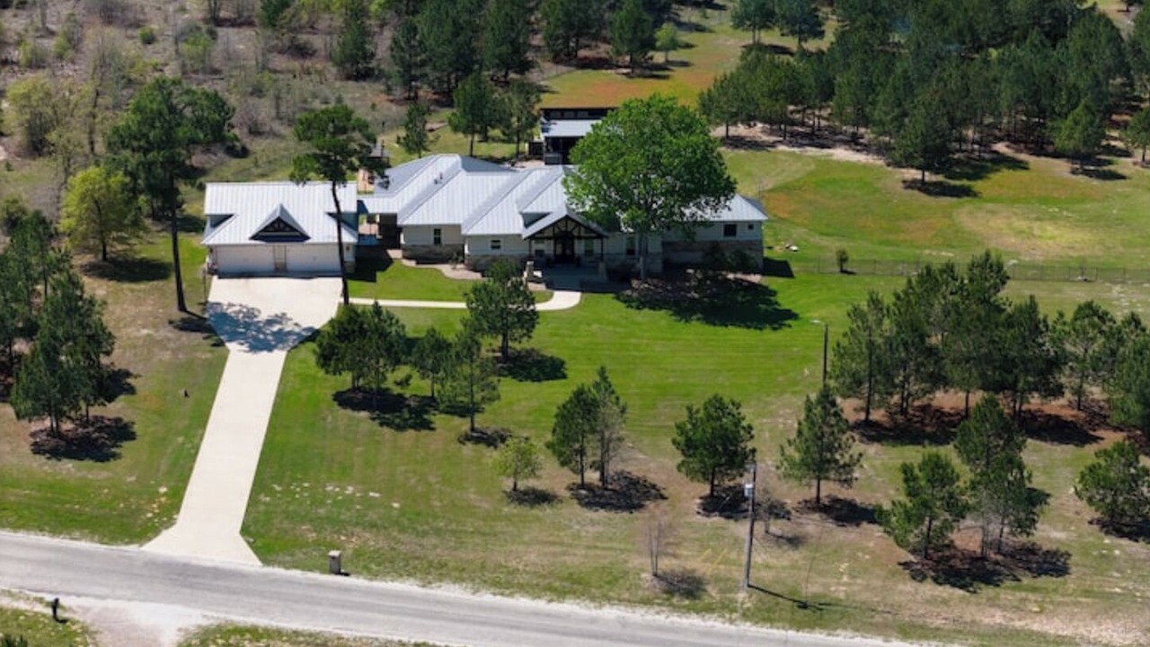 Photo of Outdoor in Circle D-KC Estates