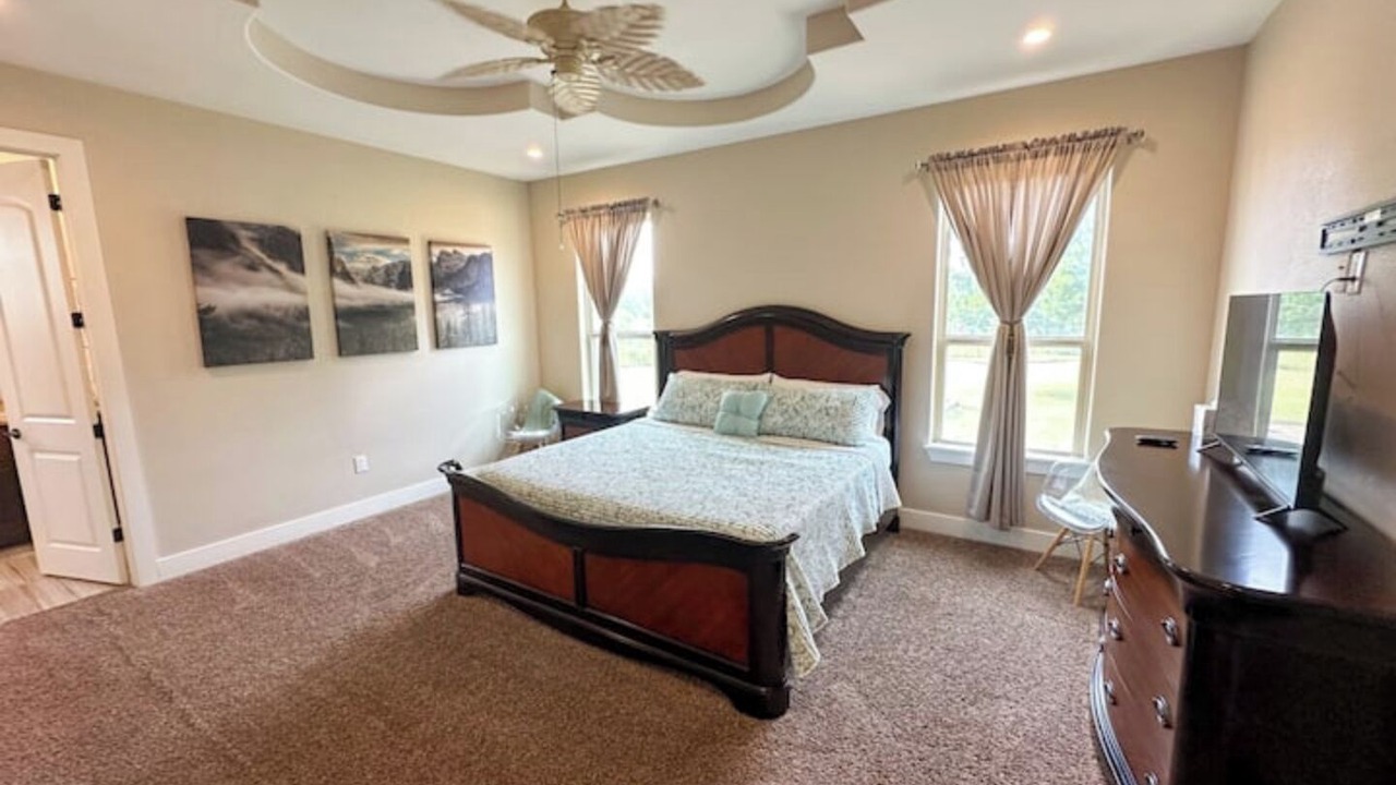Photo of Bedroom in Circle D-KC Estates