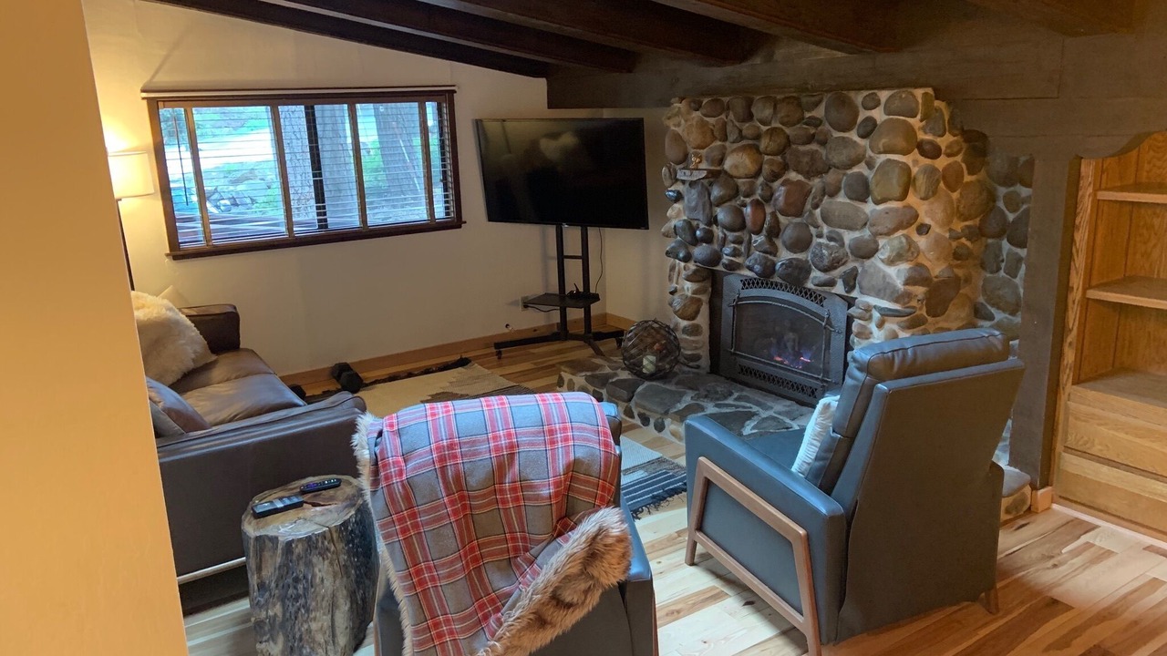 Photo of Livingroom in Carnelian Bay