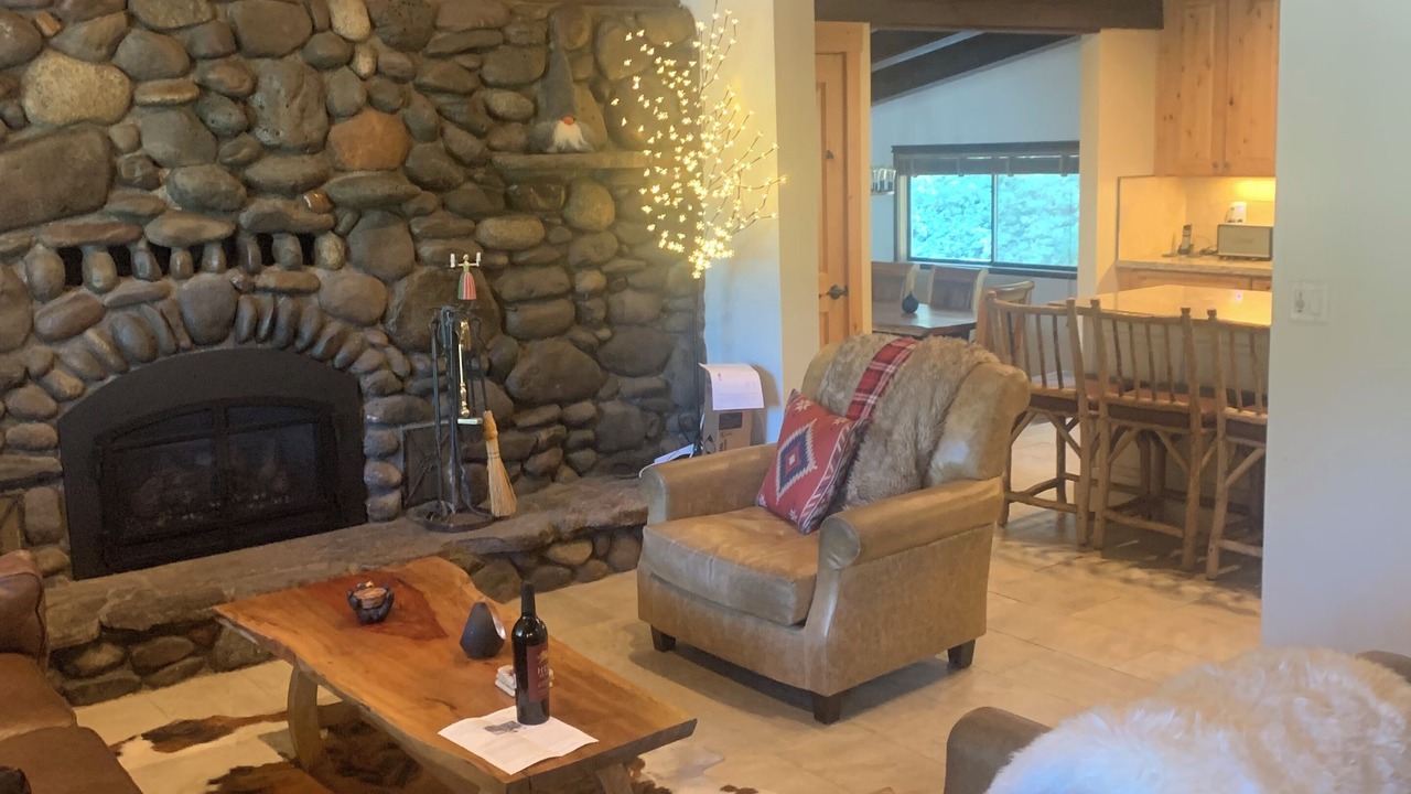 Photo of Livingroom in Carnelian Bay