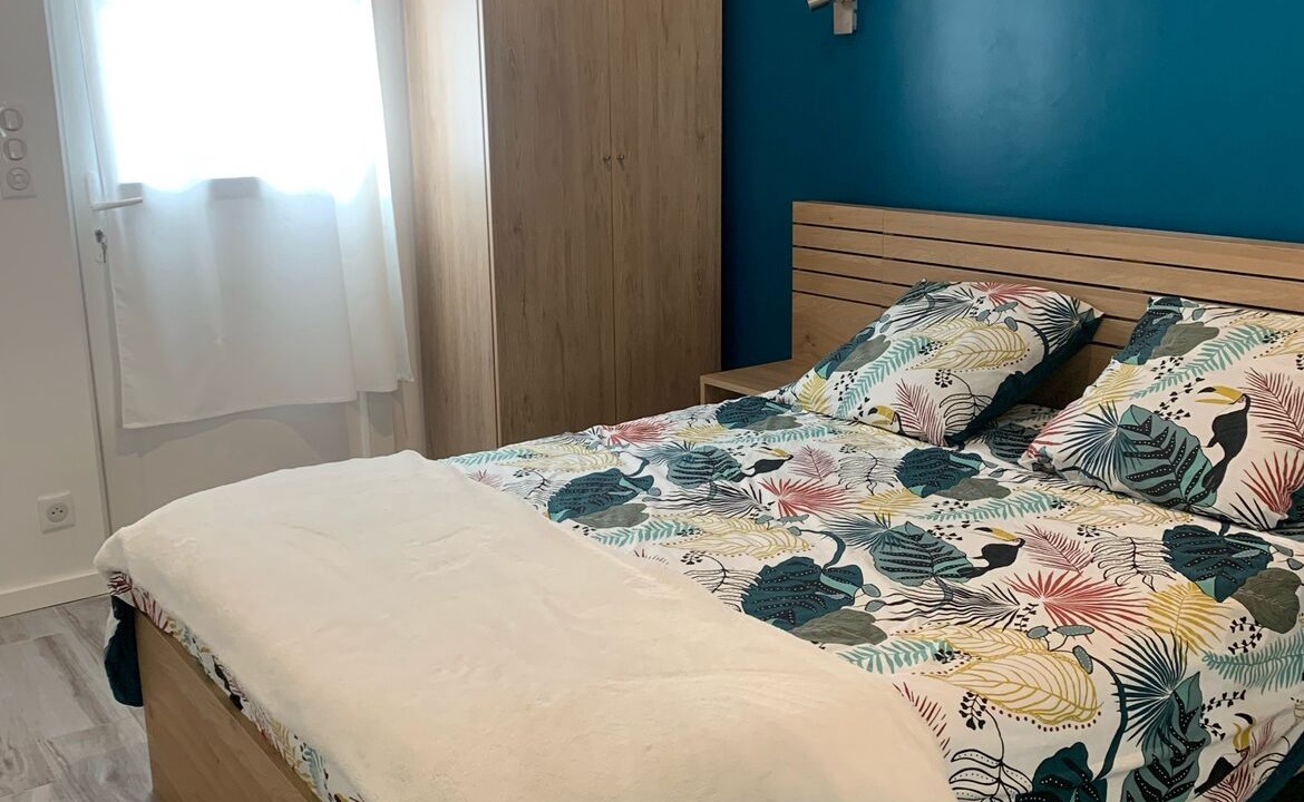 Photo of Others in Charron