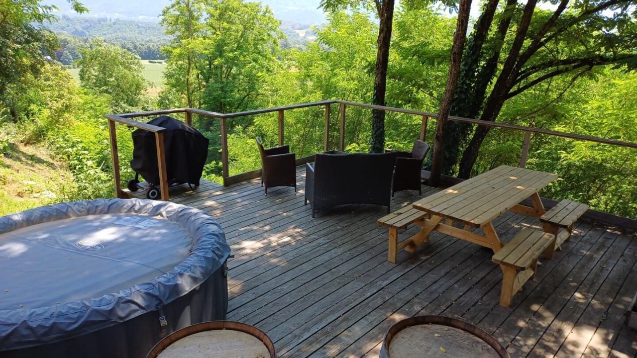 Photo of Outdoor in Francin