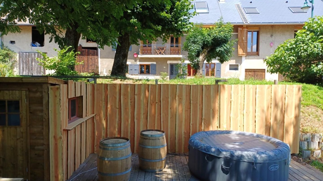 Photo of Outdoor in Francin