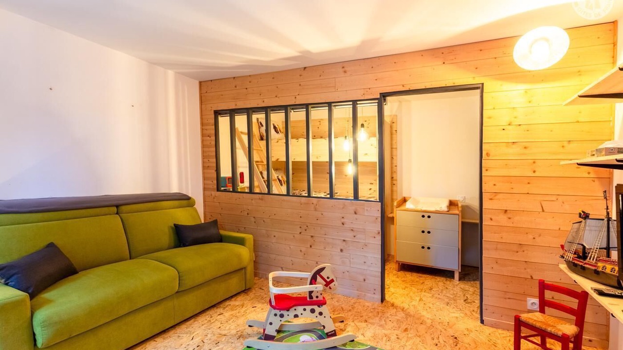 Photo of Others in Francin