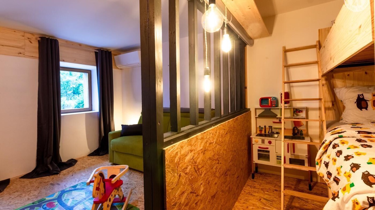 Photo of Others in Francin