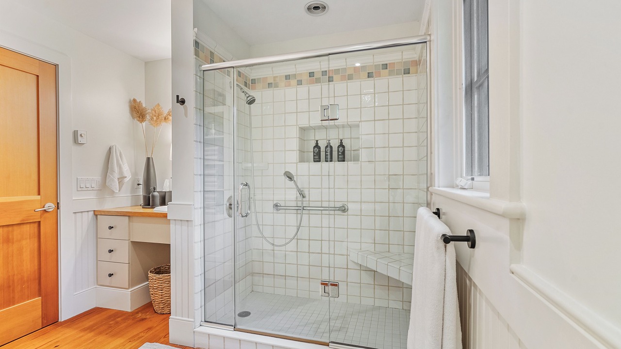 Photo of Bathroom in Grand Isle