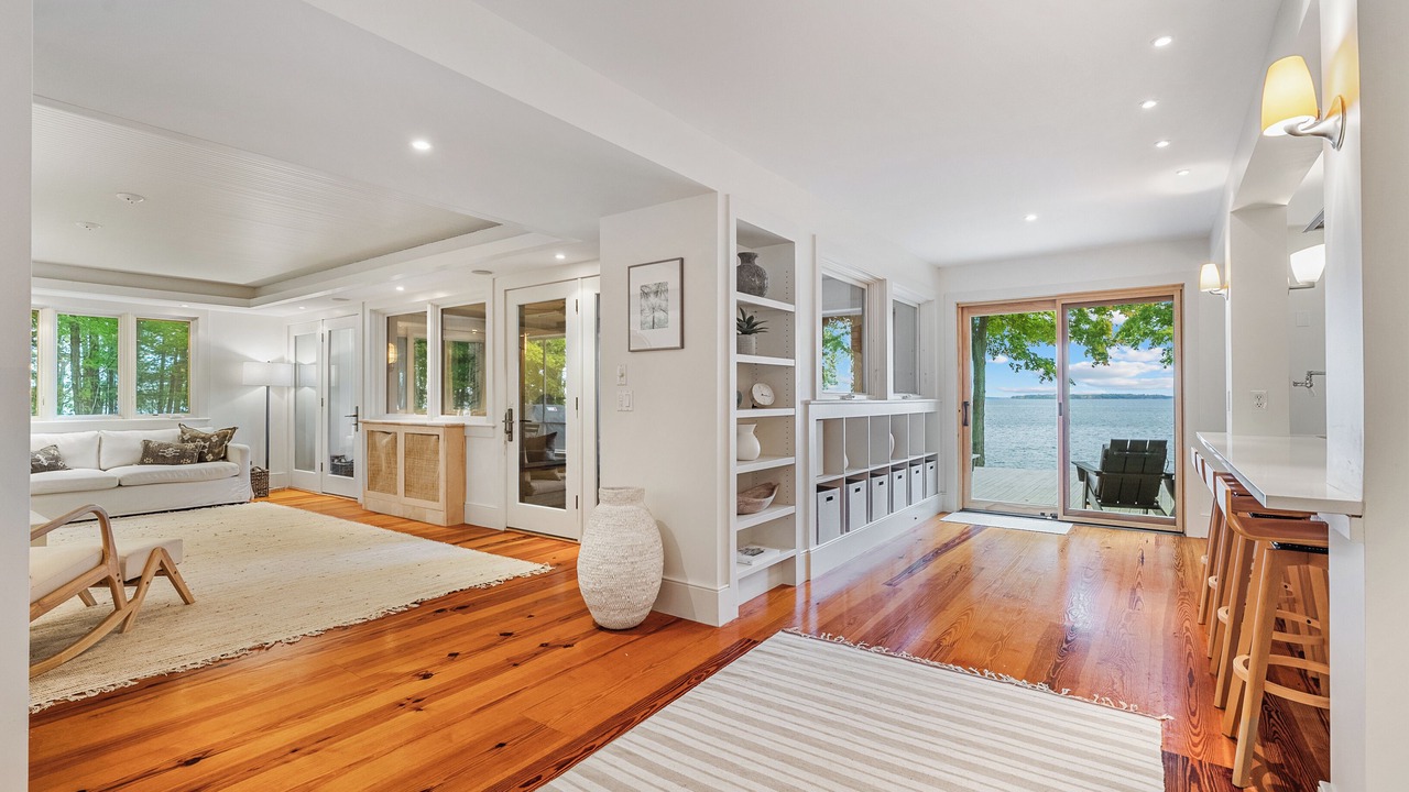 Photo of Others in Grand Isle