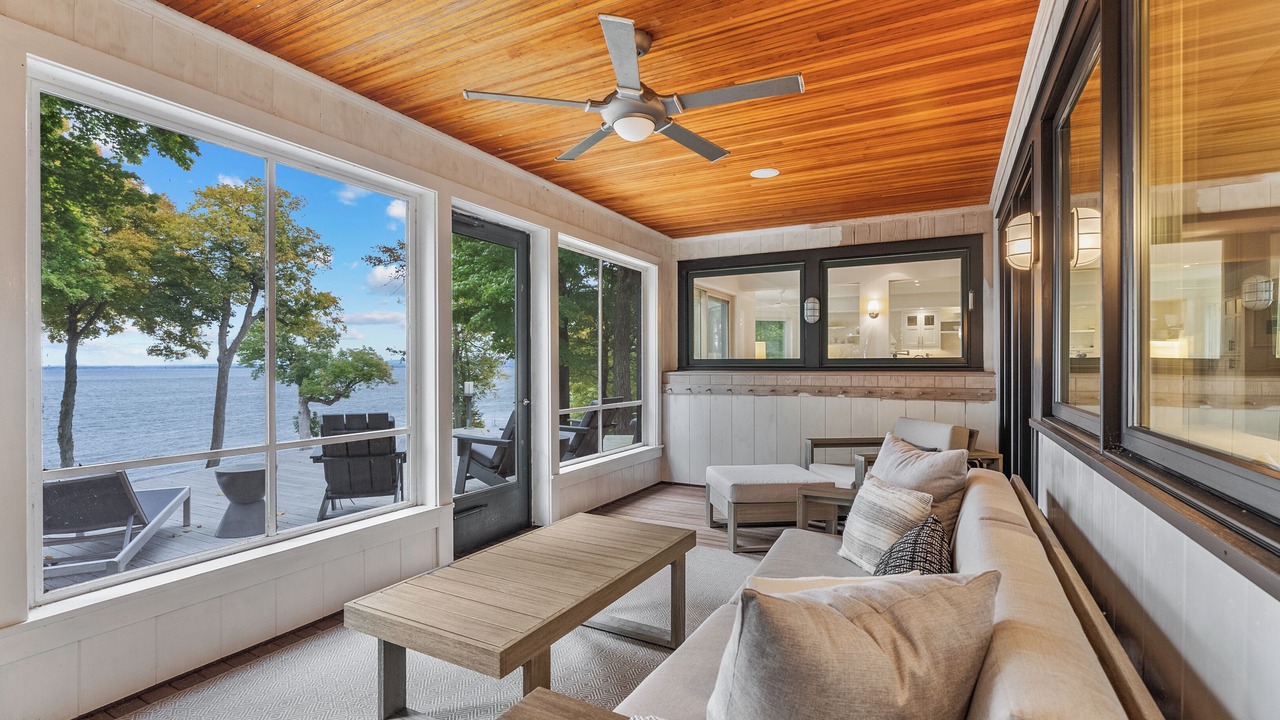 Photo of Livingroom in Grand Isle