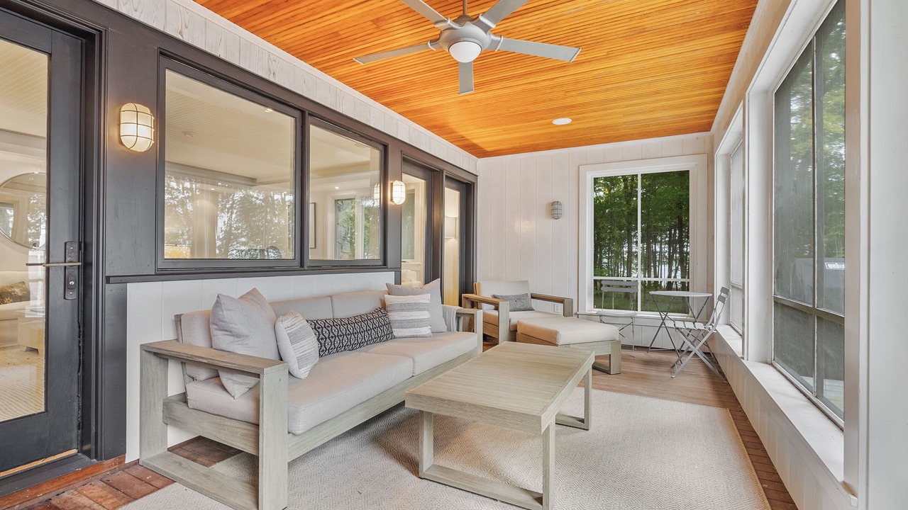 Photo of Livingroom in Grand Isle