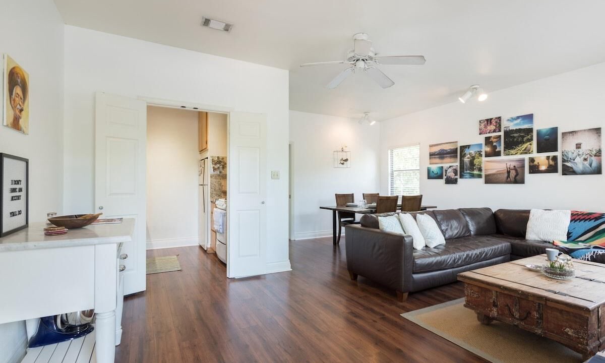 Photo of Livingroom in Hyde Park
