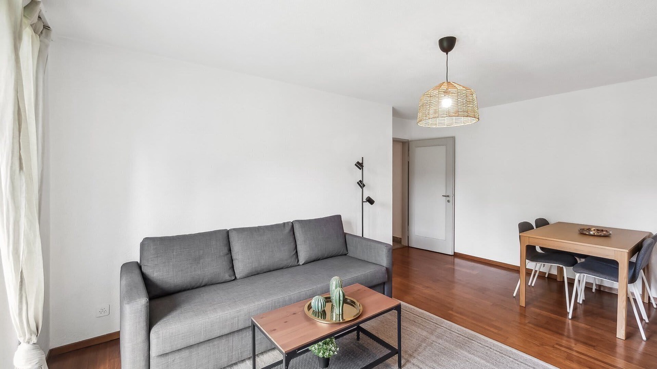 Photo of Livingroom in Center