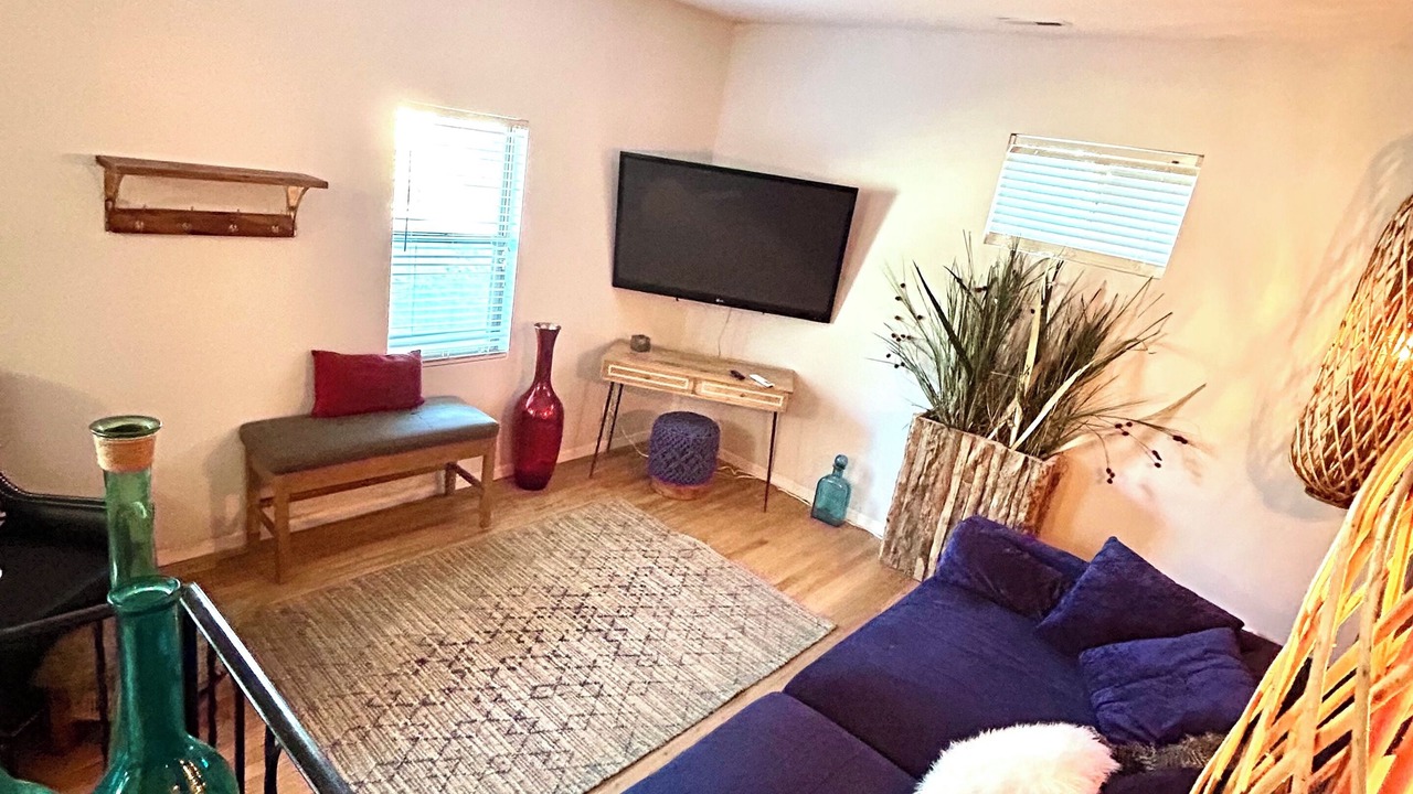 Photo of Livingroom in Gary