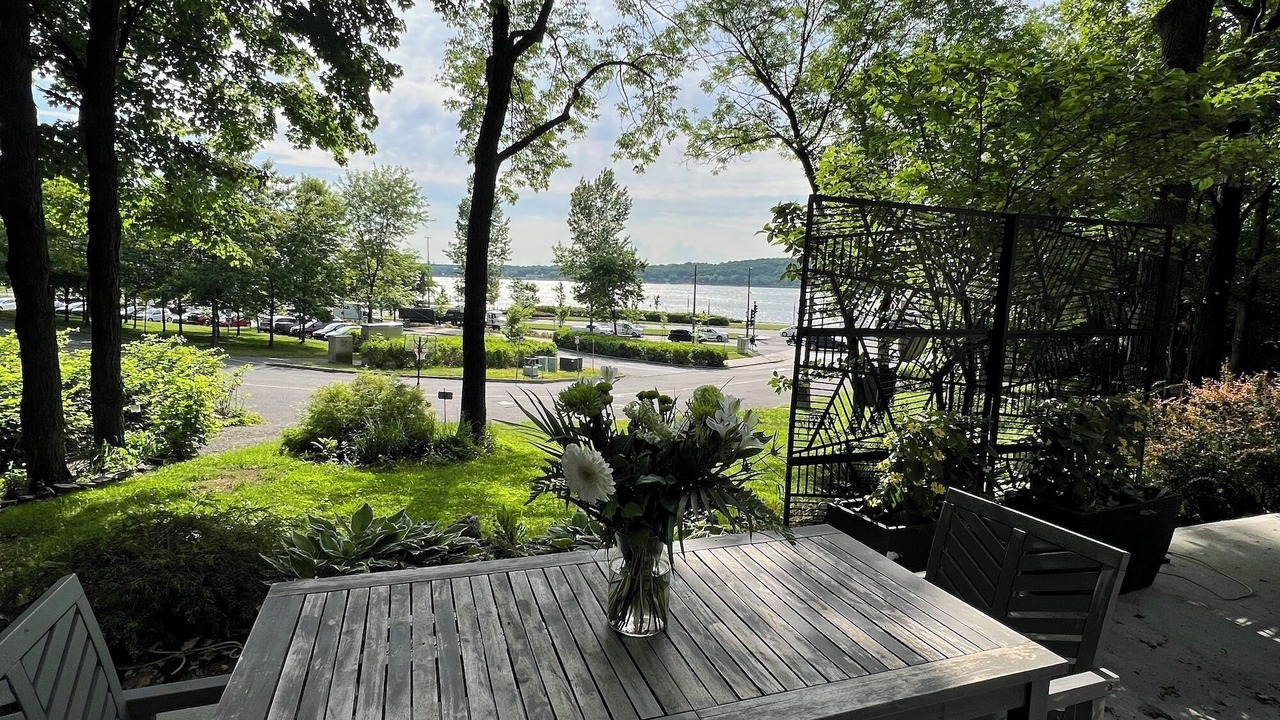 Photo of Outdoor in Saint Louis