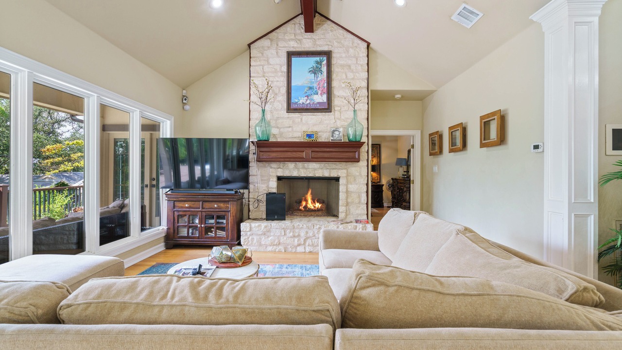 Photo of Livingroom in Leander