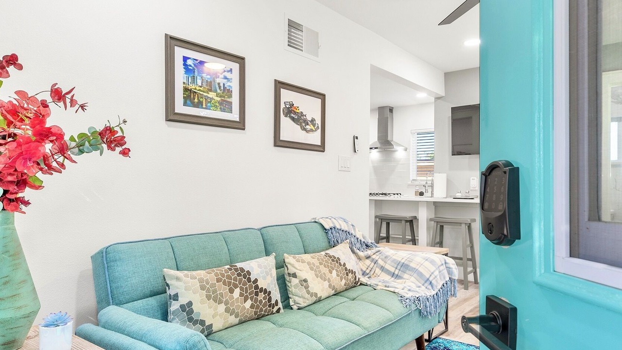 Photo of Livingroom in Garfield