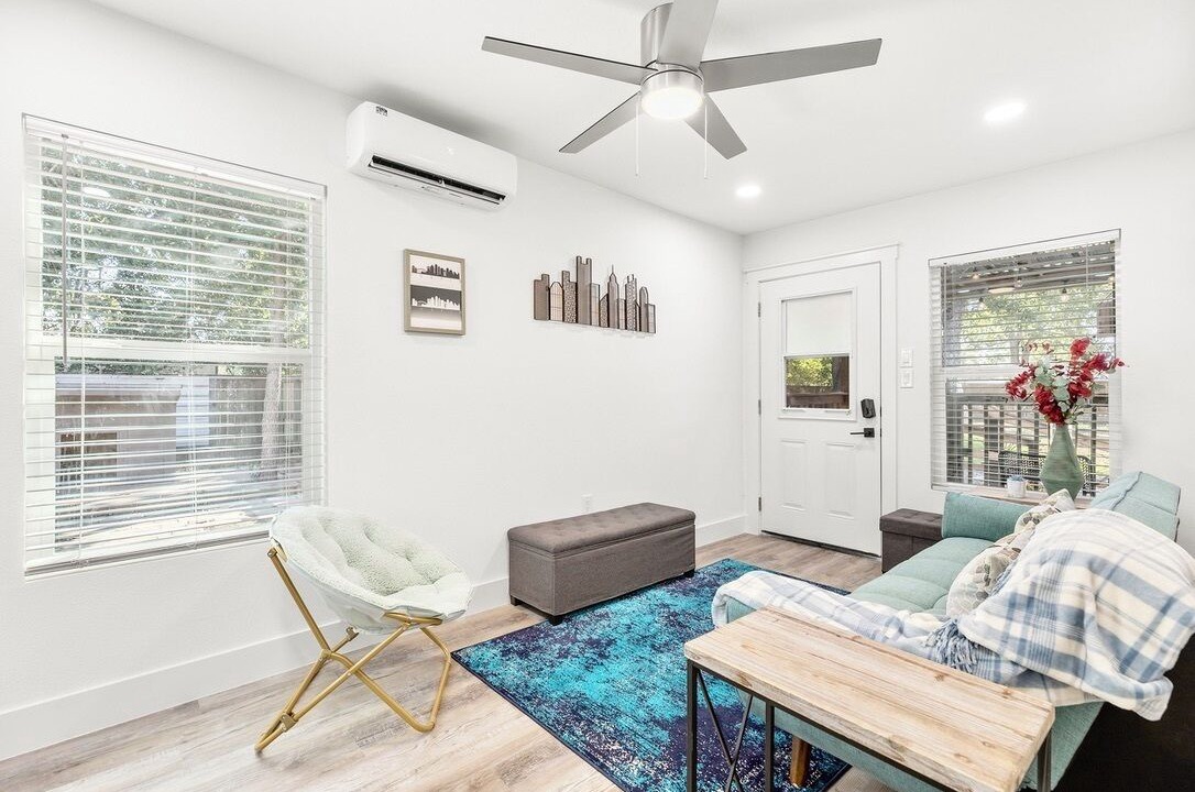 Photo of Livingroom in Garfield
