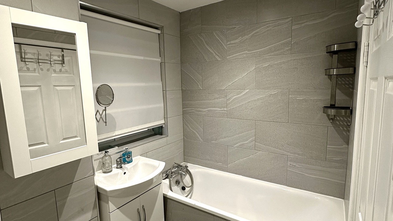 Photo of Others in Ladywell