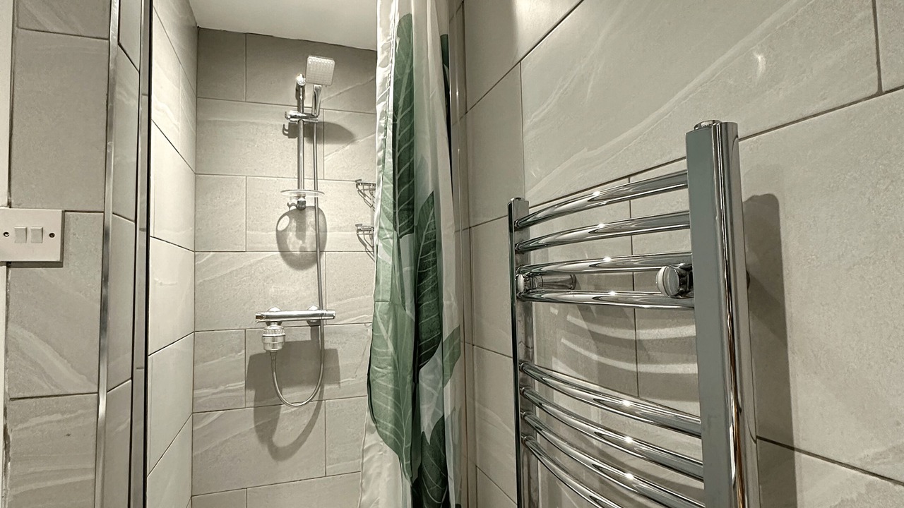 Photo of Others in Ladywell