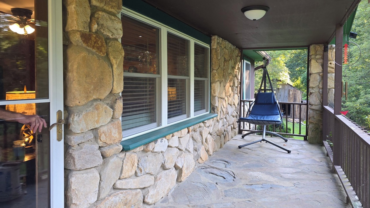 Photo of Patio Balcony in Robbinsville