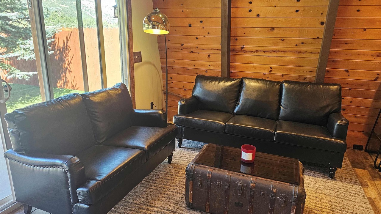 Photo of Livingroom in Big Bear City