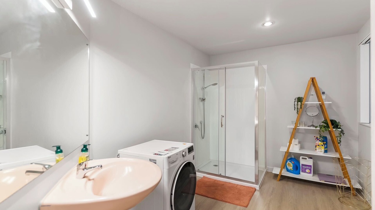 Photo of Others in Greenhithe